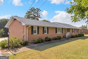 1229 Crestview Dr, Elberton, GA 30635 - Photo 25