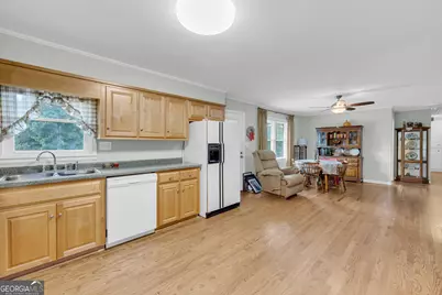 1229 Crestview Dr, Elberton, GA 30635 - Photo 13