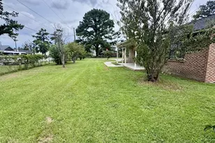 33 Hester St, Hazlehurst, GA 31539 - Photo 3