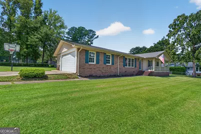 1830 Walnut Avenue NE, Milledgeville, GA 31061 - Photo 3