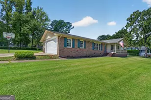 1830 Walnut Ave NE, Milledgeville, GA 31061 - Photo 3