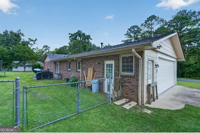 1830 Walnut Avenue NE, Milledgeville, GA 31061 - Photo 5