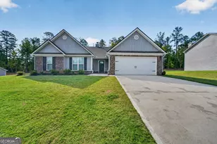 421 Riley Cir NW, Milledgeville, GA 31061 - Photo 3