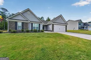 421 Riley Cir NW, Milledgeville, GA 31061 - Photo 1