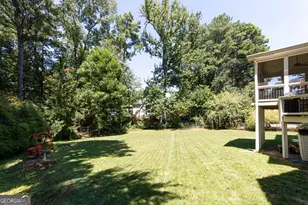 2431 Chimney Top Ln, Snellville, GA 30078 - Photo 9