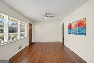 1113 S Parkwood Dr, Forest Park, GA 30297 - Photo 5