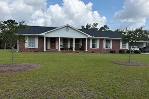 438 W Oglethorpe Ave, Lyons, GA 30436 - Photo 1