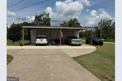 438 W Oglethorpe Avenue, Lyons, GA 30436 - Photo 3