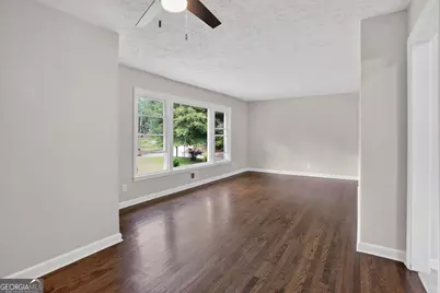 3081 Glendale Court, Decatur, GA 30032 - Photo 3