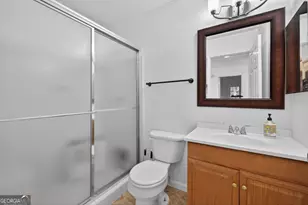 201 Barrington Hills Dr, Atlanta, GA 30350 - Photo 19