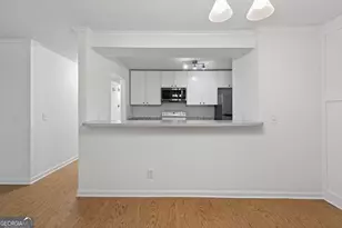 201 Barrington Hills Dr, Atlanta, GA 30350 - Photo 5