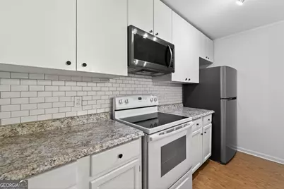 201 Barrington Hills Drive, Atlanta, GA 30350 - Photo 11