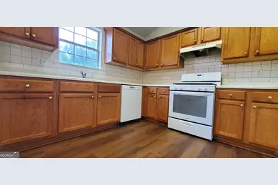 10600 Redbud Lane, Jonesboro, GA 30238 - Photo 17