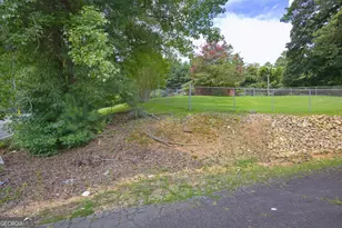 2421 Maner Rd SE, Atlanta, GA 30339 - Photo 29