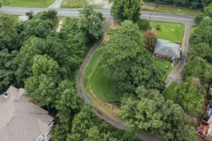 2421 Maner Rd SE, Atlanta, GA 30339 - Photo 3