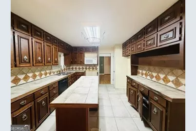145 W Triple Tree Drive, Carrollton, GA 30117 - Photo 7
