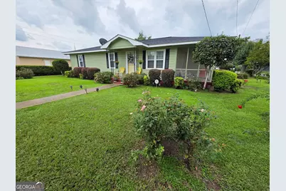 9 Pecan Drive, Hazlehurst, GA 31539 - Photo 1
