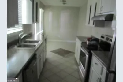 727 S Carter Drive, Jonesboro, GA 30236 - Photo 5
