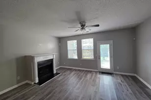 1722 Bayrose Cir, East Point, GA 30344 - Photo 7