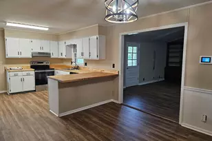 1715 Highland Ave, Dublin, GA 31021 - Photo 3