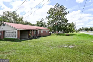 2817 Cherokee St, Waycross, GA 31503 - Photo 15