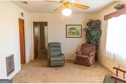 2817 Cherokee St, Waycross, GA 31503 - Photo 3