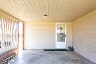 2817 Cherokee St, Waycross, GA 31503 - Photo 9