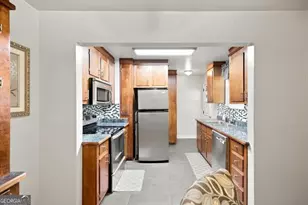 121 Karen Dr, Warner Robins, GA 31088 - Photo 9