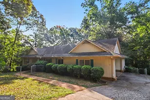 981 Cameron Mill Rd, Lagrange, GA 30240 - Photo 1
