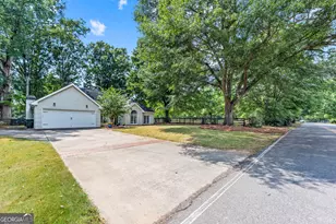 700 Skyline Dr, Madison, GA 30650 - Photo 3