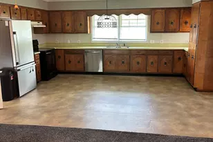 202 E 15th St, Alma, GA 31510 - Photo 7