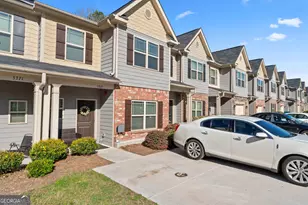 5369 Creekview Way, Morrow, GA 30260 - Photo 3