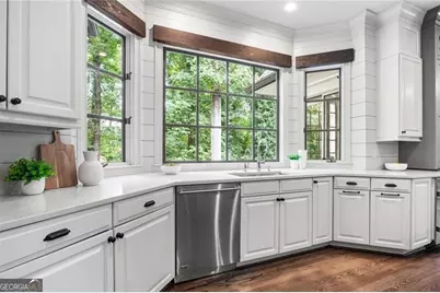 455 Laurel Chase Court, Sandy Springs, GA 30327 - Photo 19