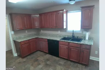 709 Sark Drive, Warner Robins, GA 31088 - Photo 11