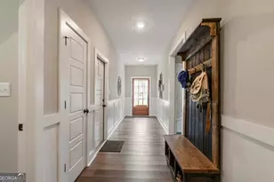 212 Live Oak Ln, Comer, GA 30629 - Photo 3