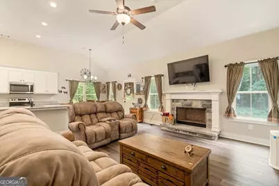 212 Live Oak Lane, Comer, GA 30629 - Photo 9