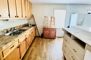 111B Tyler St, Barnesville, GA 30204 - Photo 5