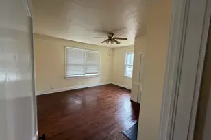 204 Royal Ave, Hogansville, GA 30230 - Photo 5