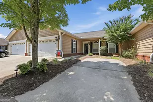 1903 N Summit Dr, Dalton, GA 30721 - Photo 1