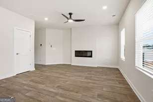 368 Jarrett St, Fairburn, GA 30213 - Photo 5