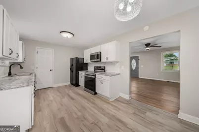 114 Karen Drive, Warner Robins, GA 31088 - Photo 9