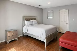 24314 Plantation Dr, Atlanta, GA 30324 - Photo 7