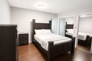 24314 Plantation Dr, Atlanta, GA 30324 - Photo 5