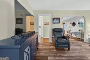 504 N Pond St, Toccoa, GA 30577 - Photo 5