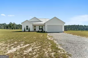 1434 Paris Ave, Swainsboro, GA 30401 - Photo 1