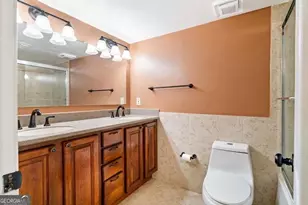 795 Hammond Dr, Sandy Springs, GA 30328 - Photo 13