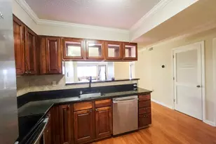 795 Hammond Dr, Sandy Springs, GA 30328 - Photo 5