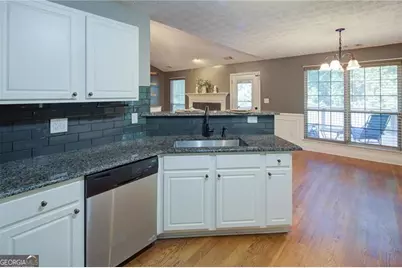 4267 Riviere Point, Gainesville, GA 30507 - Photo 21