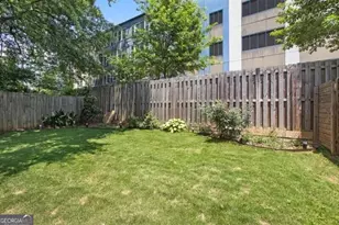 129 Holiday Ave, Atlanta, GA 30307 - Photo 23
