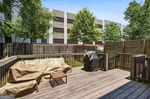 129 Holiday Ave, Atlanta, GA 30307 - Photo 21